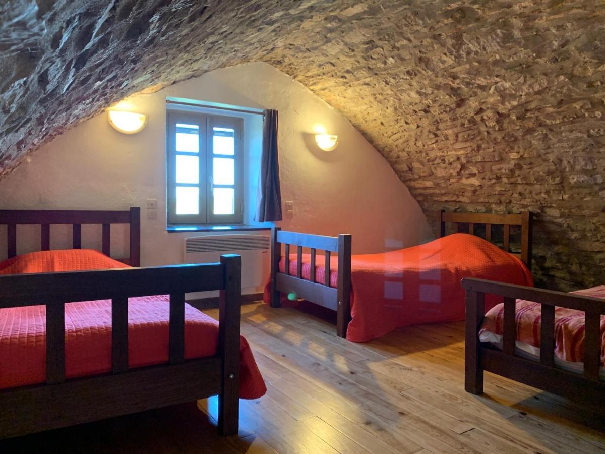 Du Dolmen De L'hom * Le Massegros
